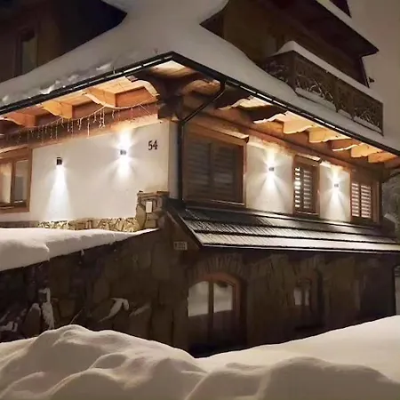 Cozy In With Mountain View Apartment