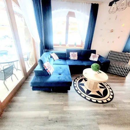Cozy In With Mountain View Διαμέρισμα *