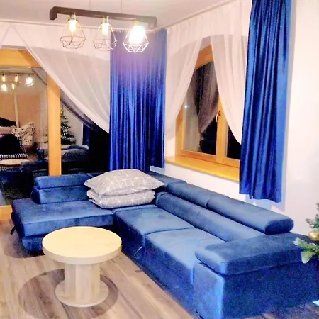 Cozy In With Mountain View Apartmán