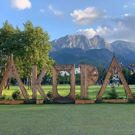 Διαμέρισμα Cozy In With Mountain View